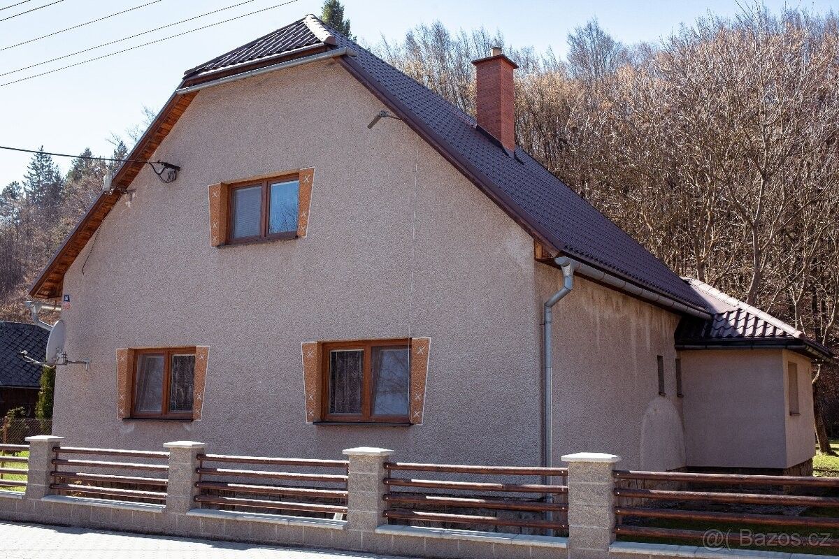 Prodej dům - Francova Lhota, 756 14, 124 m²