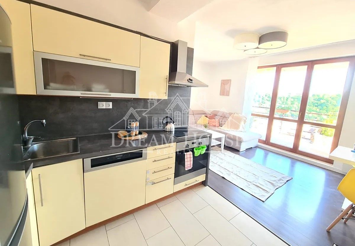 2+kk, Mošnova, Praha, 79 m²