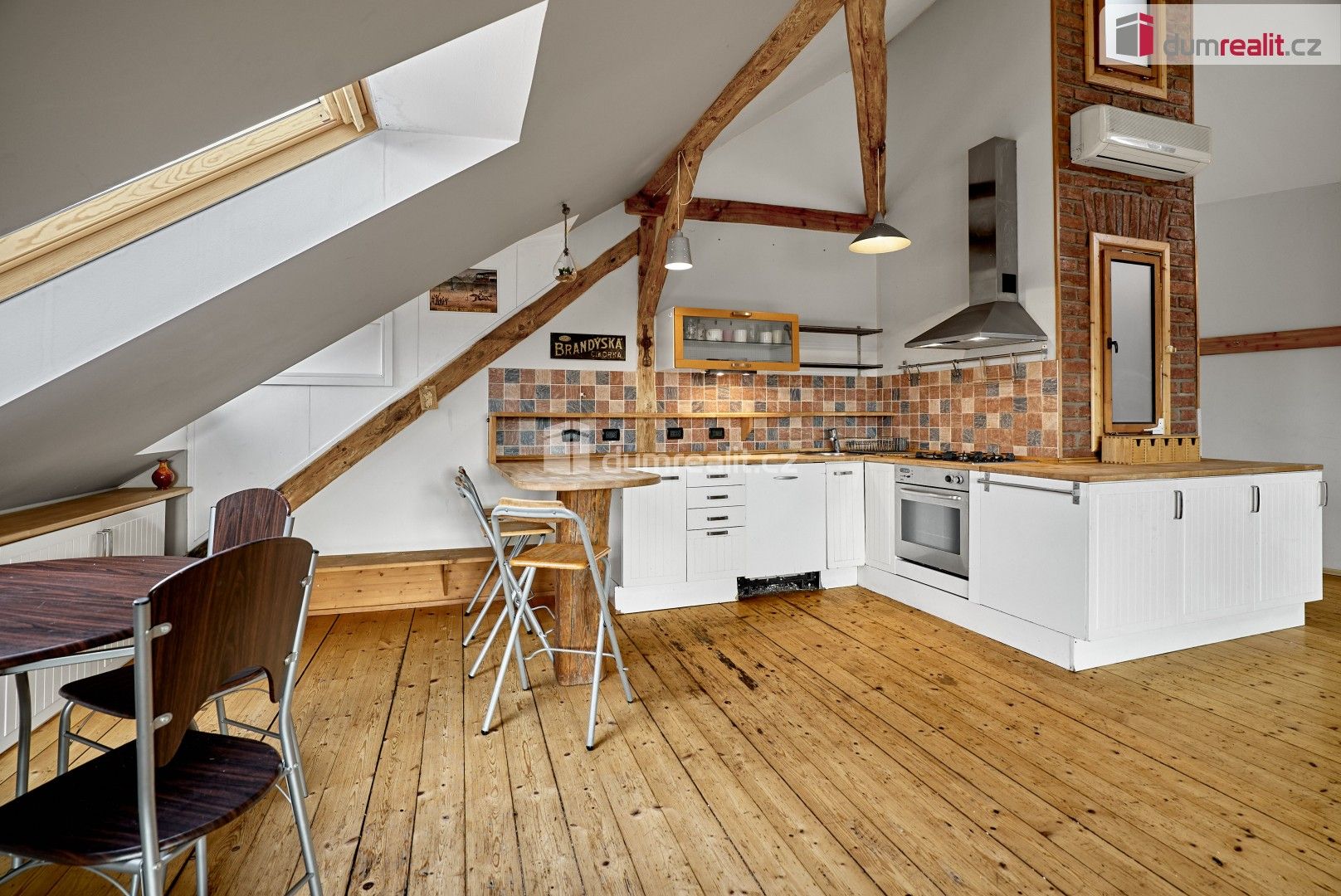 Prodej byt 5+1 - Němejcova, Plzeň, 212 m²