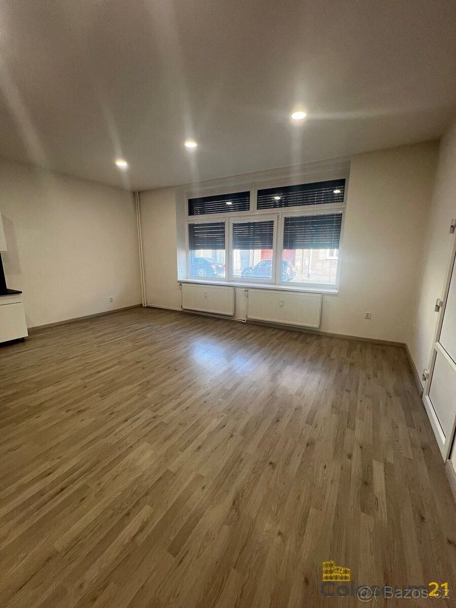 Pronájem byt 2+kk - Kladno, 272 01, 34 m²