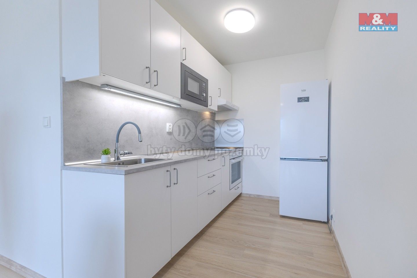 Prodej byt 2+kk - Makovského, Praha, 45 m²