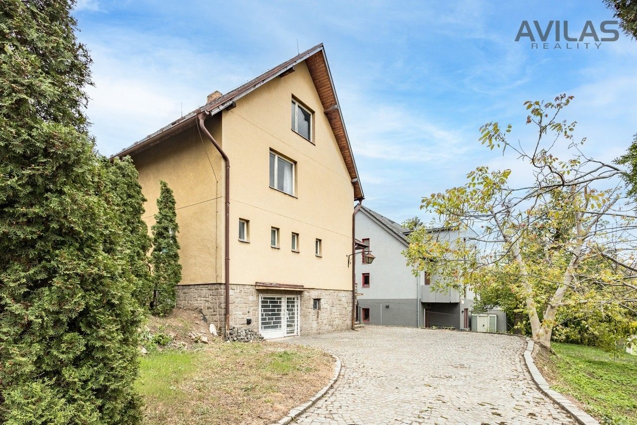 Rodinné domy, V chaloupkách, Praha, 318 m²