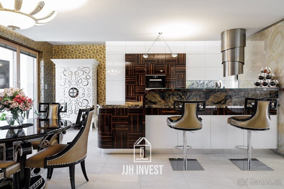 4+kk, Praha, 150 00, 195 m²