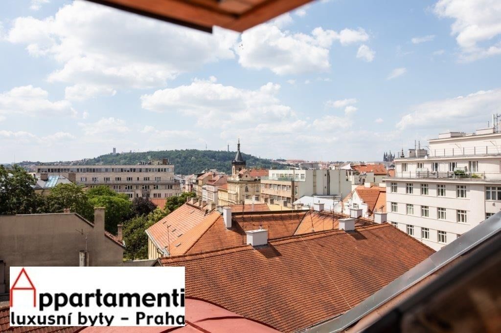 2+kk, V tůních, Praha, 58 m²