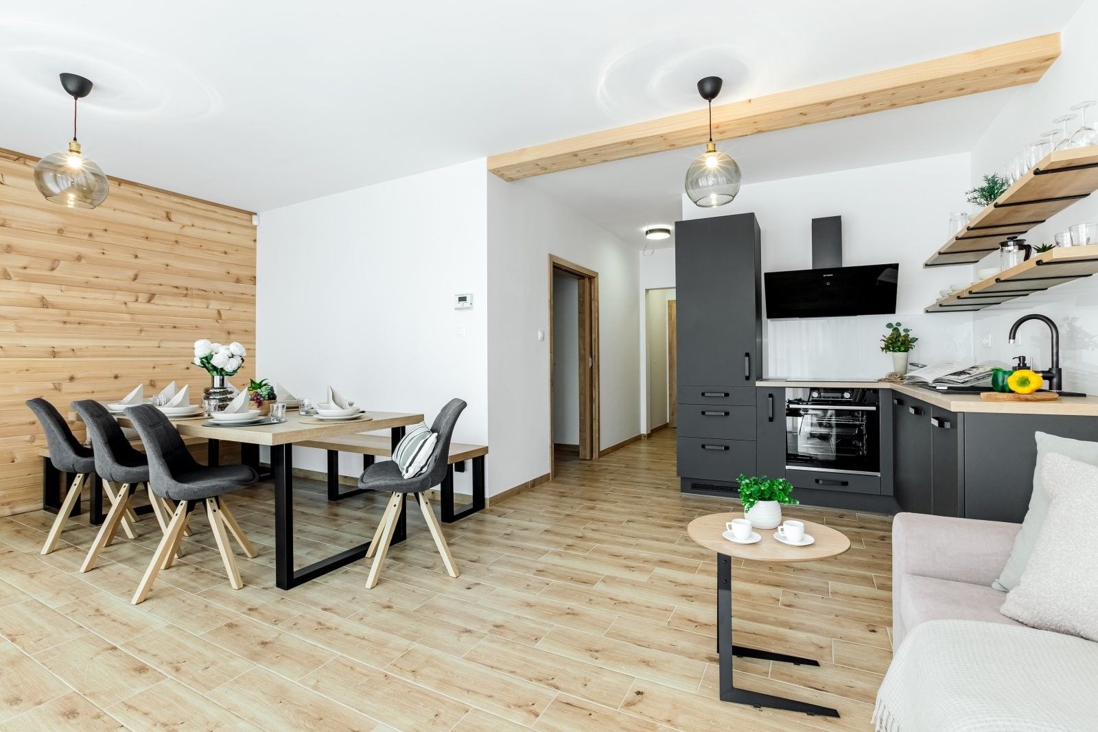 Ostatní, Karlovy dvory I, Horní Planá, 117 m²