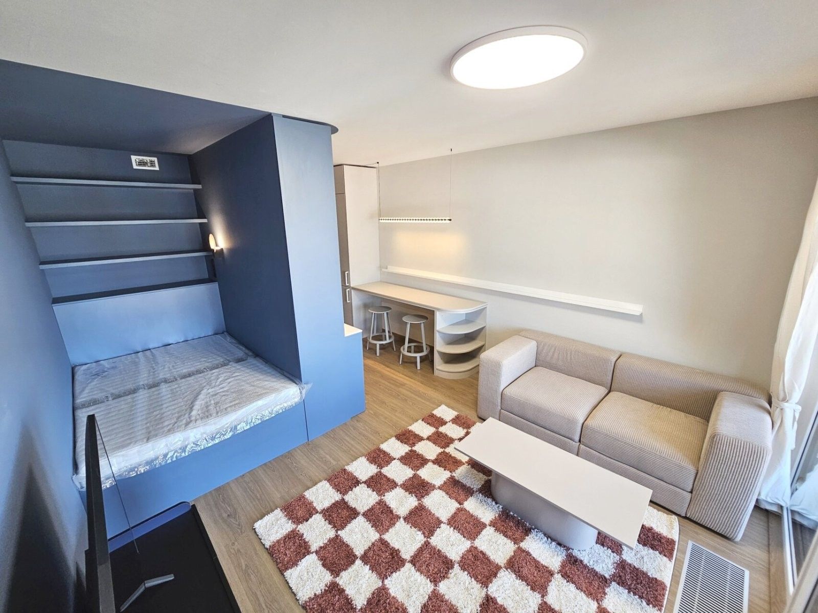 Pronájem byt 1+kk - Poděbradská,Hloubětín,Praha, 33 m²