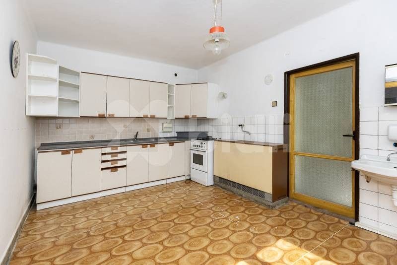 Prodej dům - Licoměřice, Lipovec, 175 m²