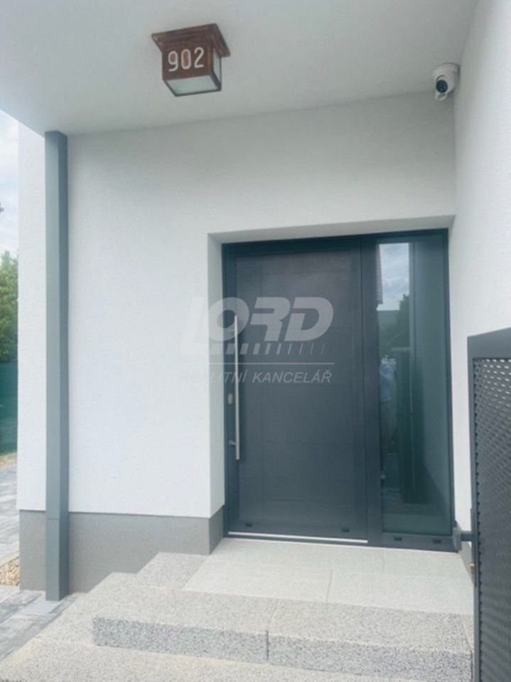 Pronájem byt 4+kk - Bohuslava Martinů, Hradec Králové, 94 m²
