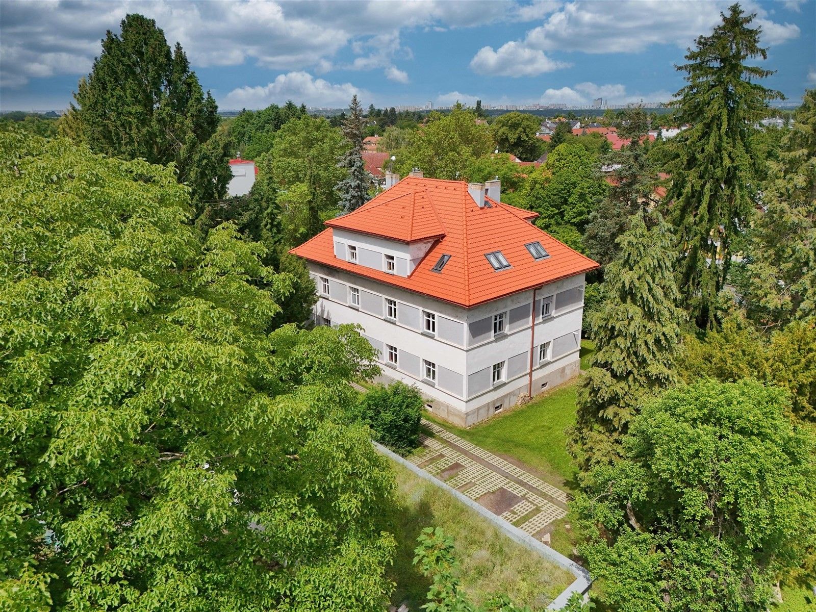 3+1, Říčanská, Průhonice, 171 m²