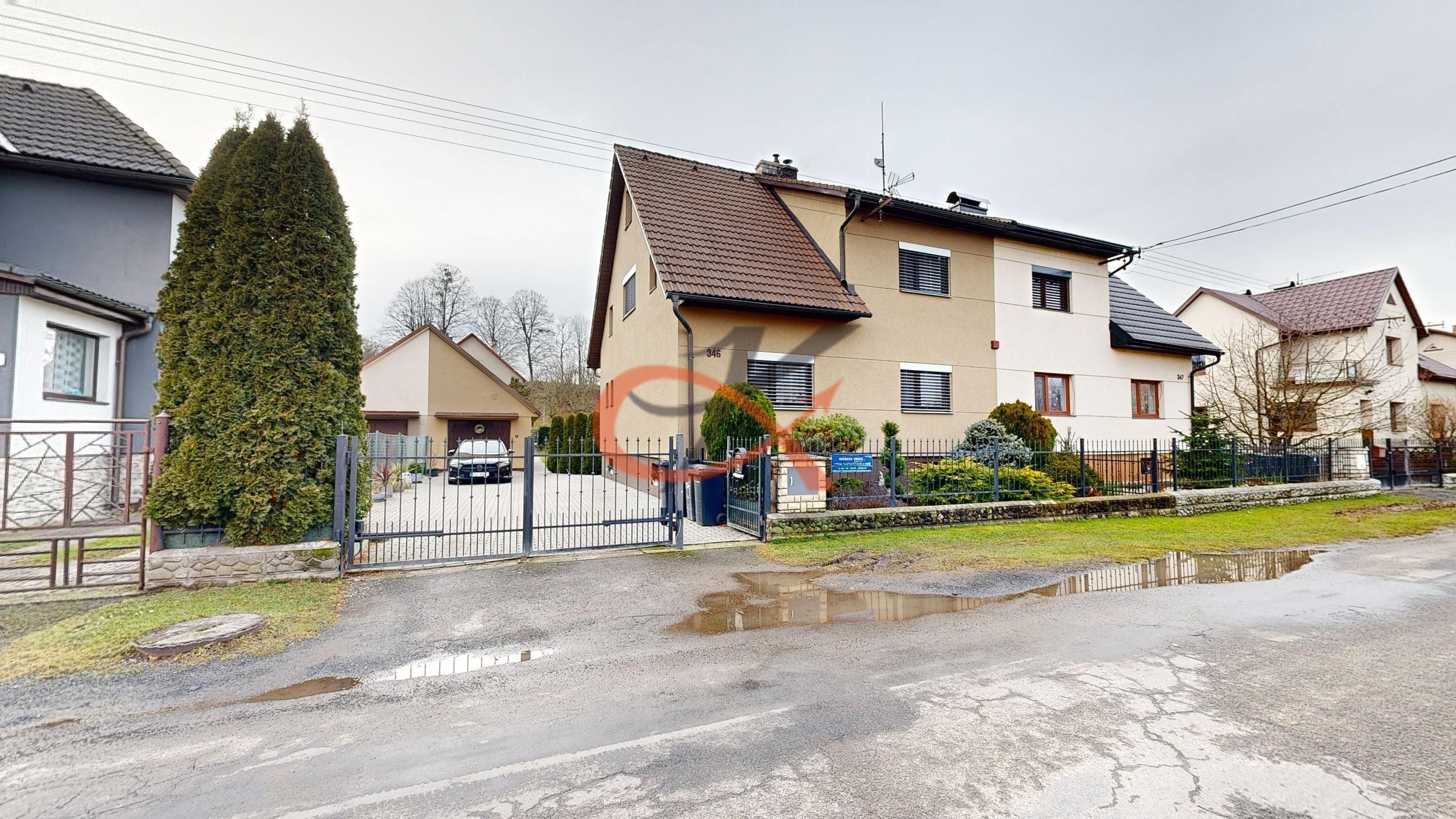 Rodinné domy, Poličná, 203 m²