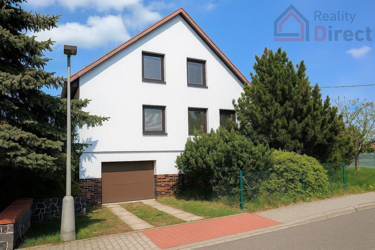 Prodej rodinný dům - Okružní, Dolní Bousov, 218 m²