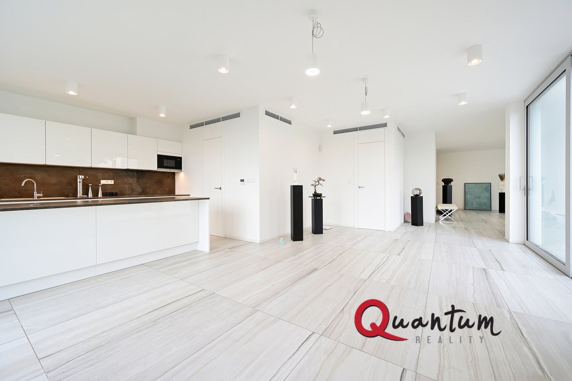 1+kk, Na usedlosti, Praha, 100 m²
