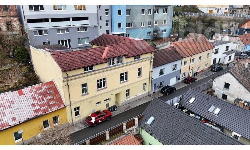 1+kk, V. Burgra, Kladno, 37 m²