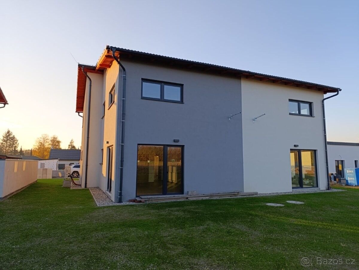 Prodej dům - Frenštát pod Radhoštěm, 744 01, 428 m²