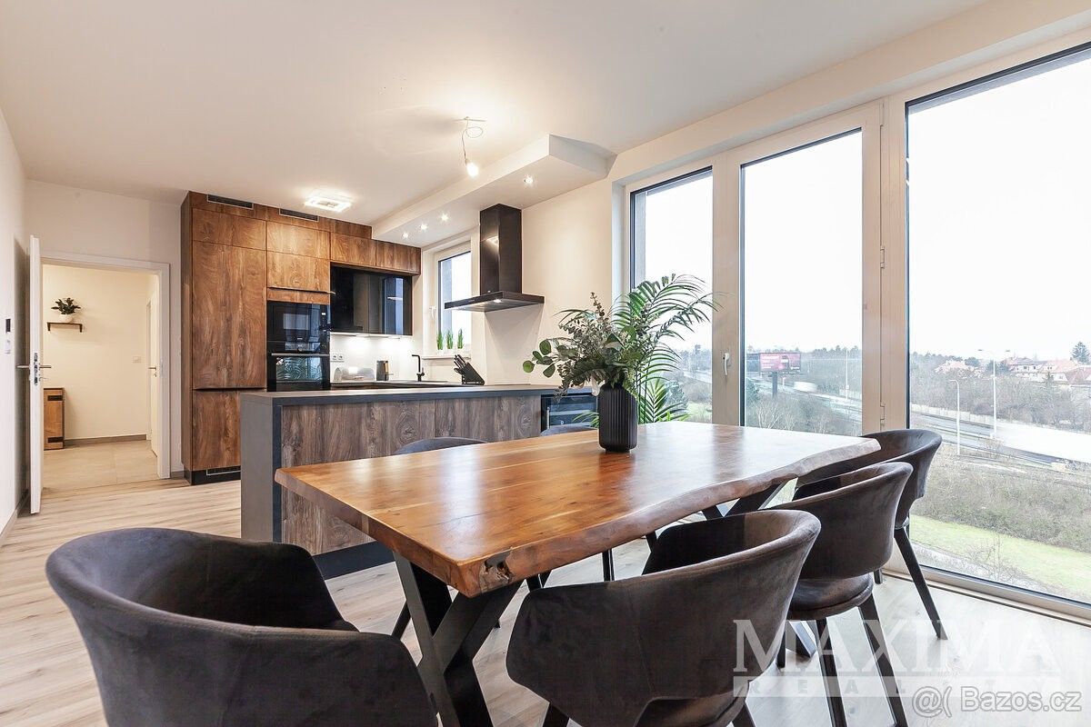 4+kk, Praha, 100 00, 89 m²