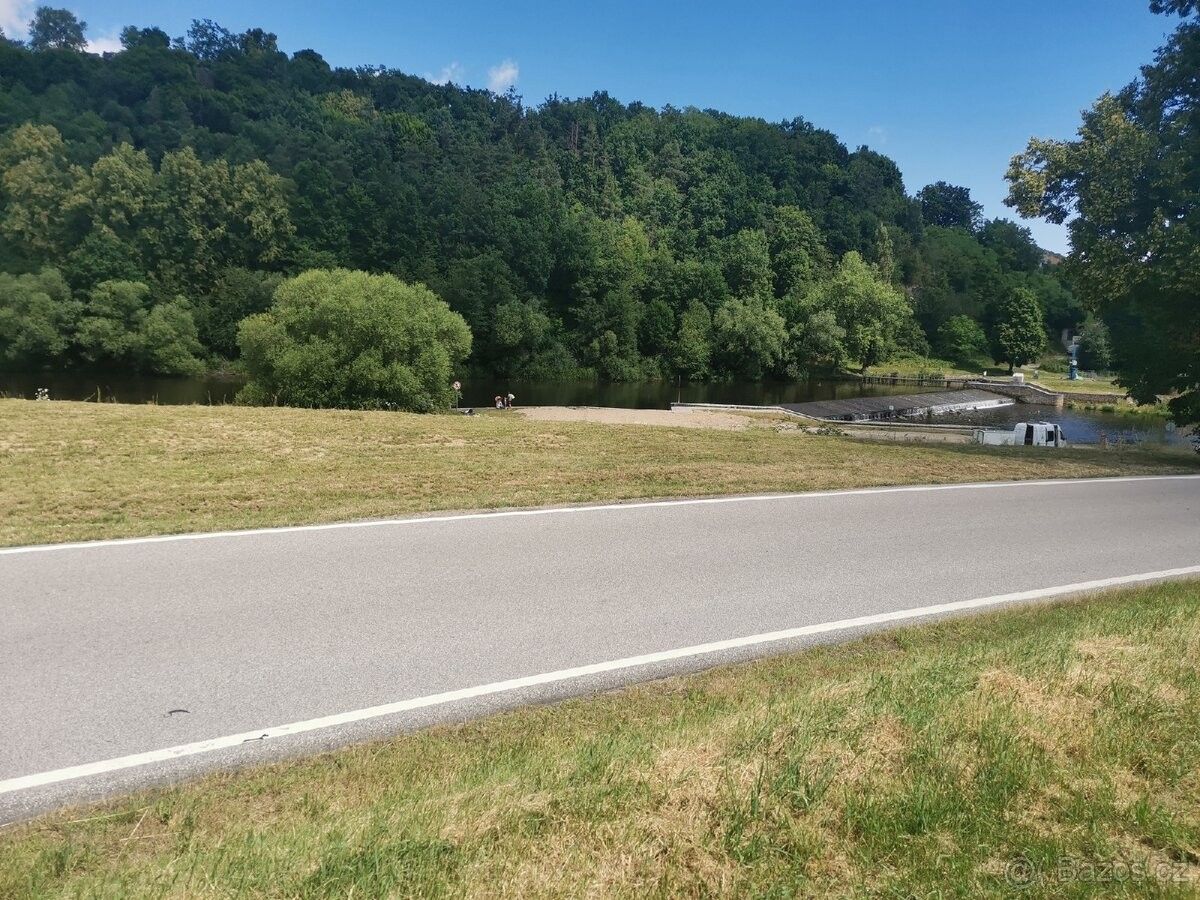 Zahrady, Zlatá Koruna, 382 02, 1 054 m²