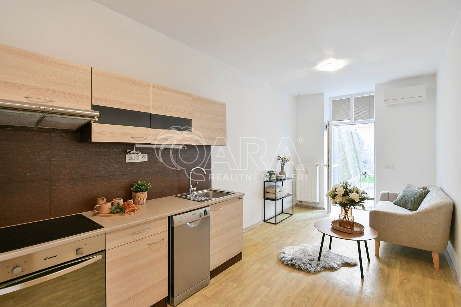 2+kk, Pod Labuťkou, Praha, 37 m²