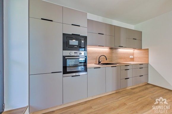 2+kk, Uherské Hradiště, 686 01, 57 m²