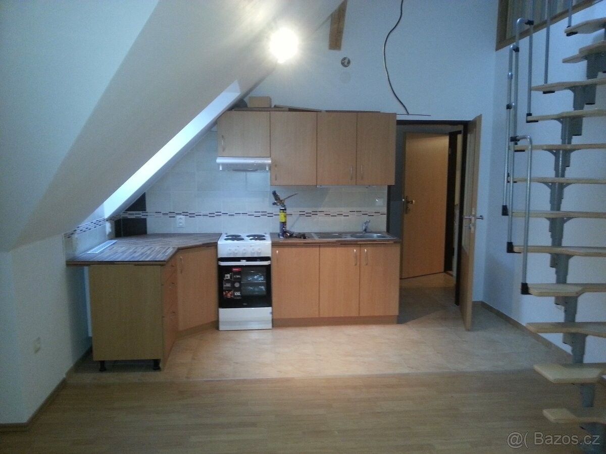 1+kk, Červený Kostelec, 549 41, 52 m²