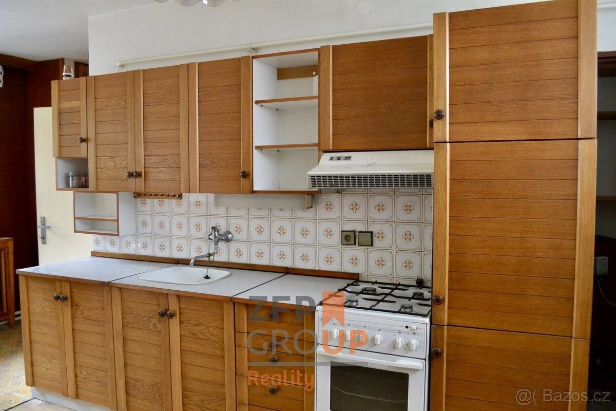 Prodej dům - Zastávka u Brna, 664 84, 240 m²