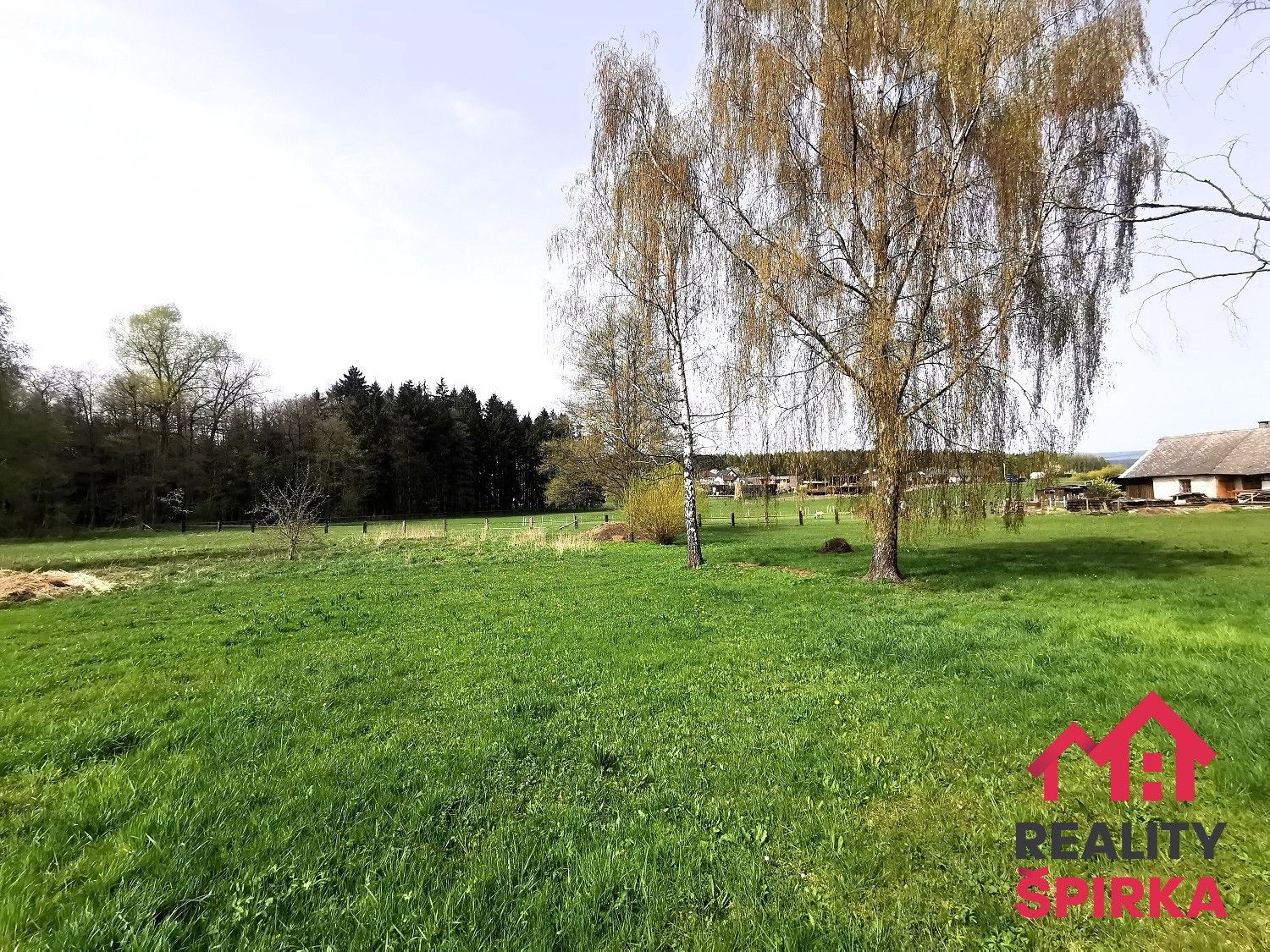 Louky, Dlouhoňovice, 4 698 m²