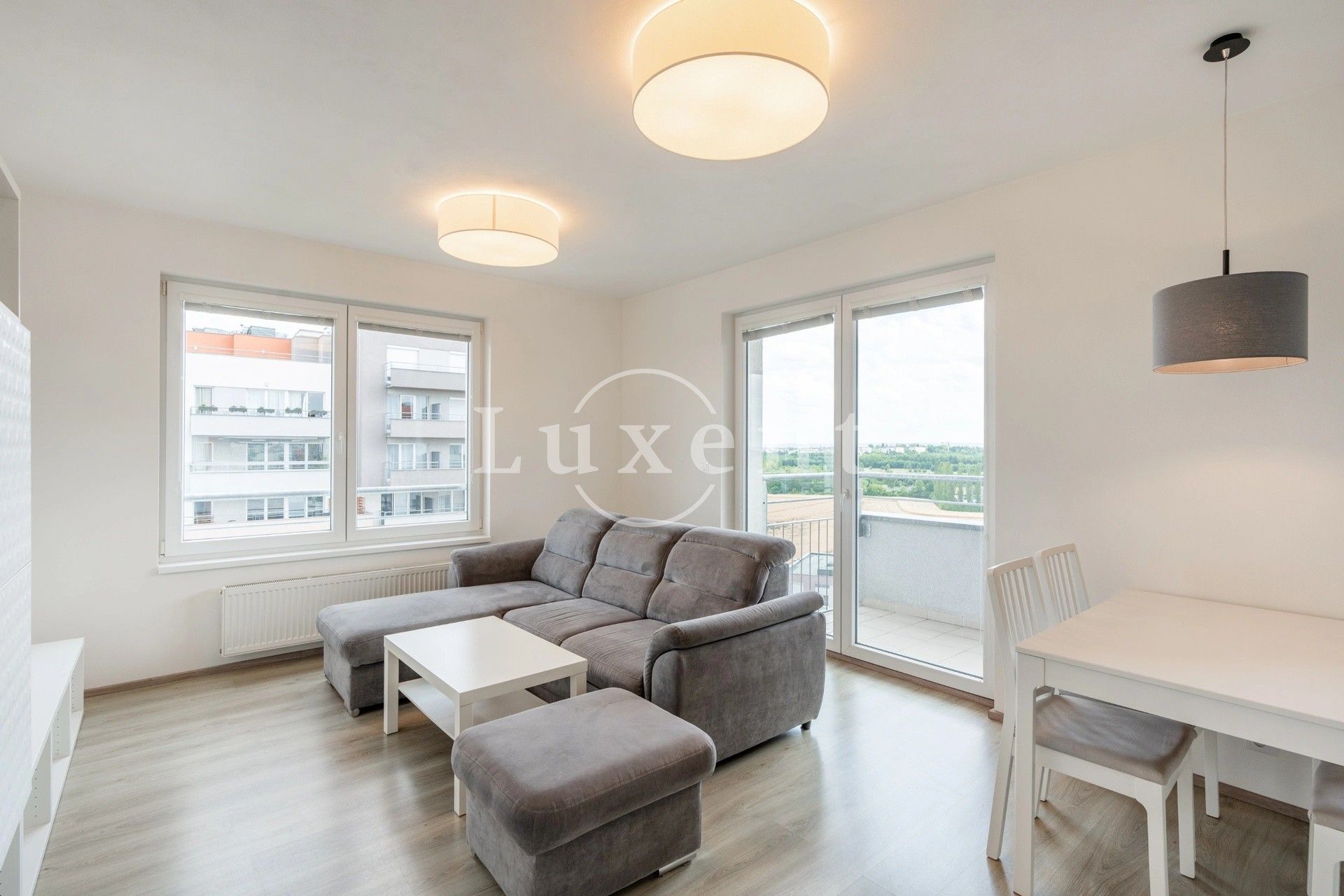 2+kk, Hlučkova, Praha, 62 m²