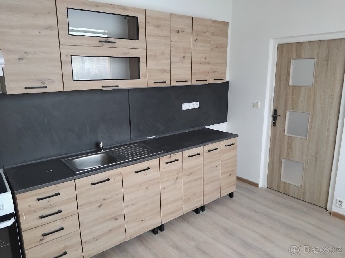 Pronájem byt 2+1 - Chomutov, 430 04, 62 m²