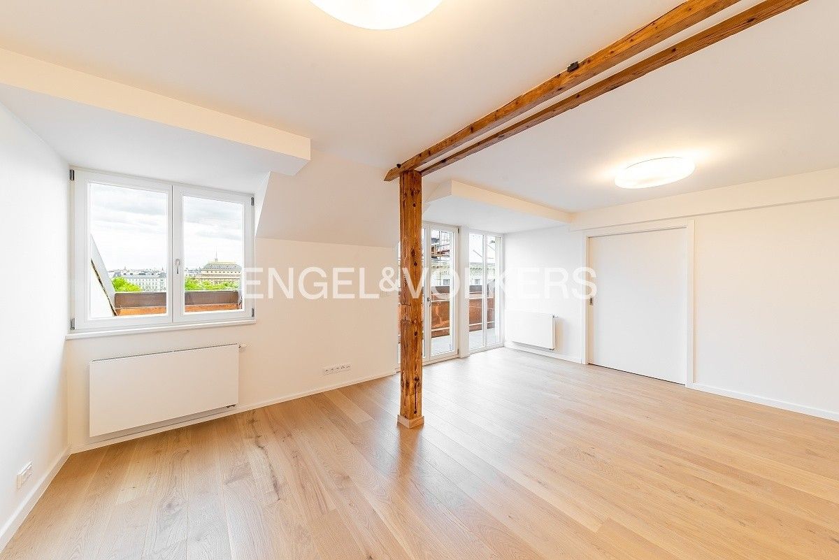 5+kk, Zborovská, Praha, 136 m²