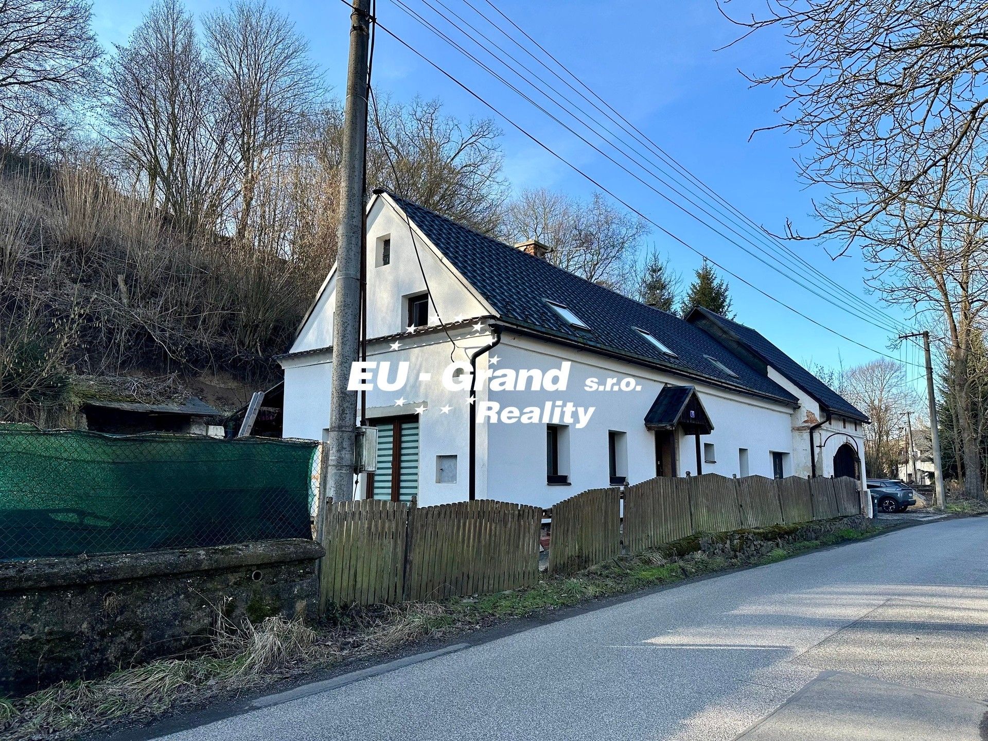 Prodej rodinný dům - Dolní Police, Žandov, 156 m²