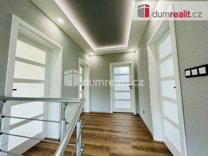 Prodej rodinný dům - V zahradách, Ruda, 159 m²