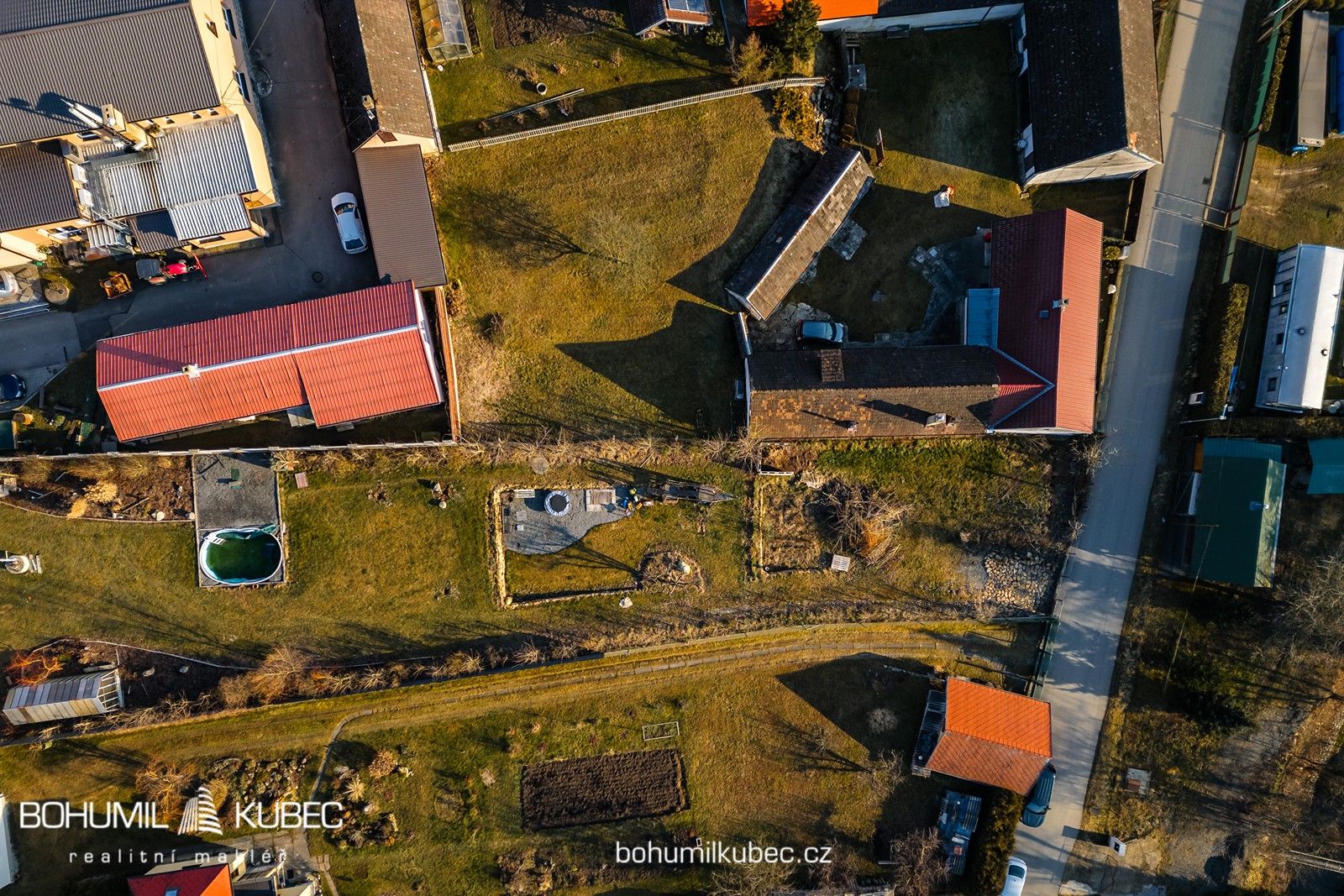 Prodej pozemek pro bydlení - Ústrašice, 727 m²