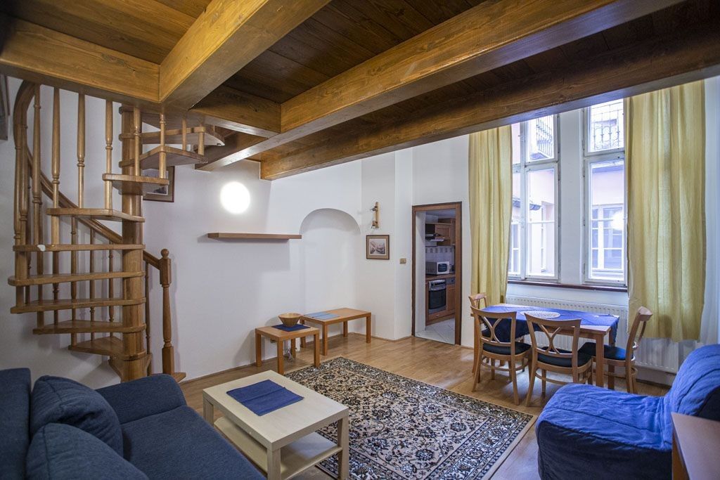 1+1, Mostecká, Praha, 40 m²