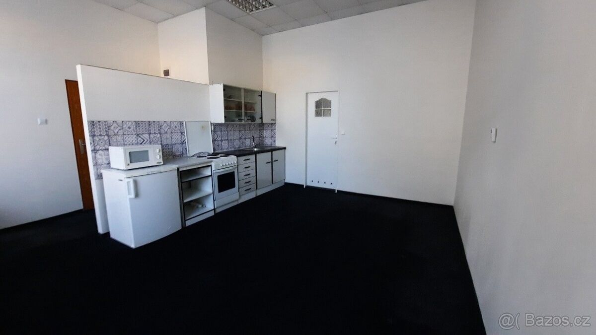 1+kk, Chomutov, 430 01