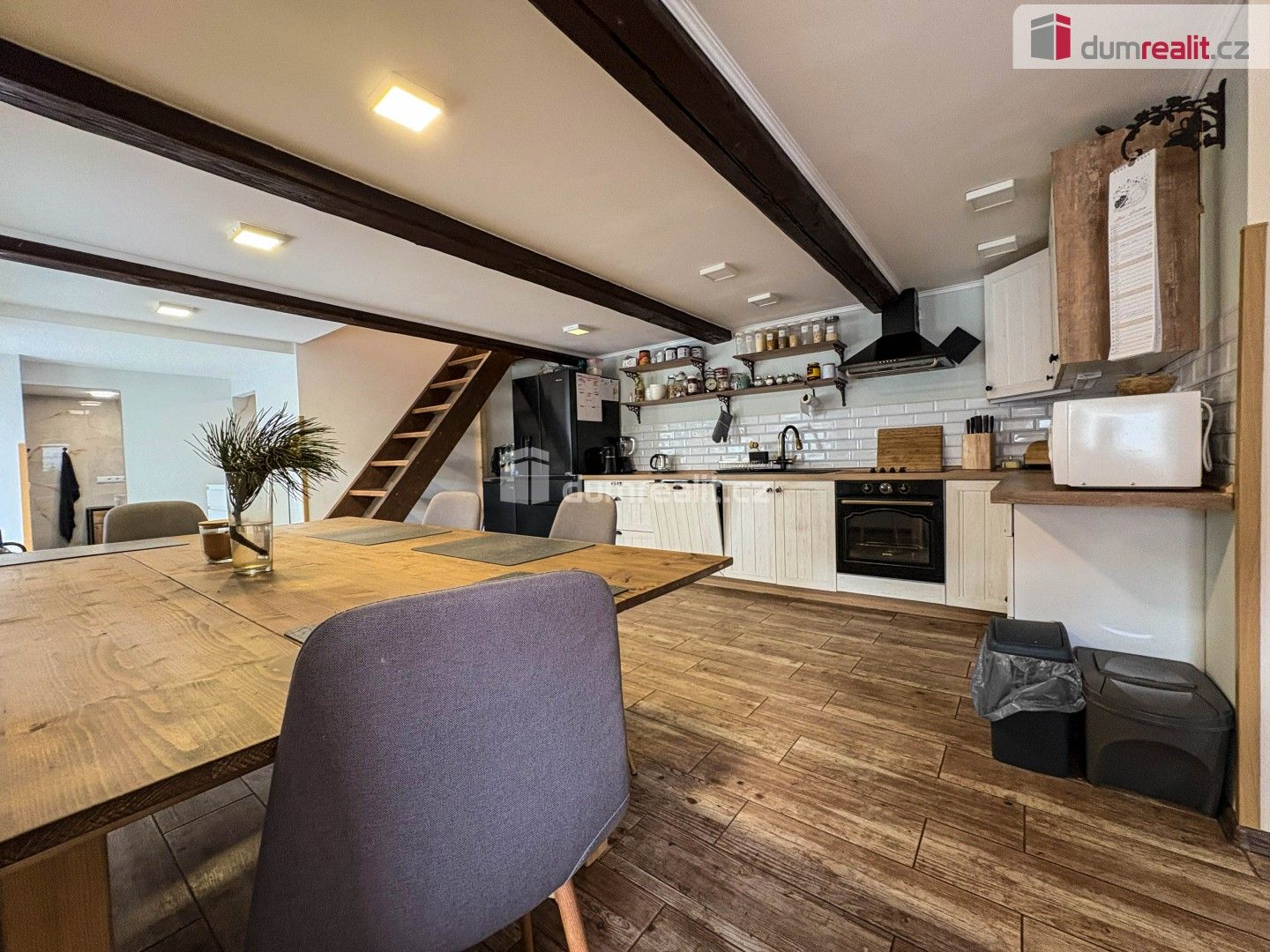 Prodej rodinný dům - Miletín, Onomyšl, 407 m²