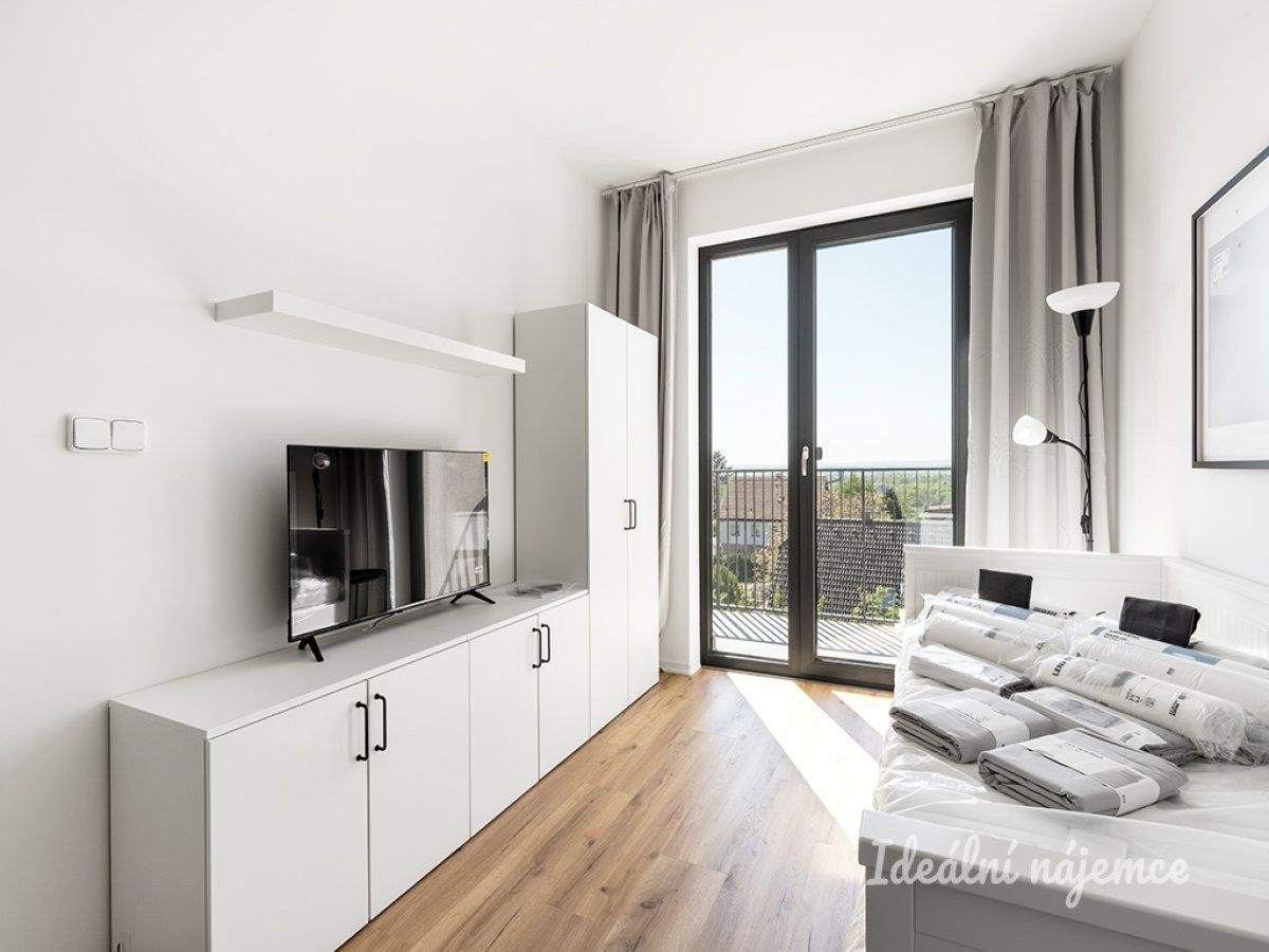 1+kk, Jordánská, Praha, 24 m²