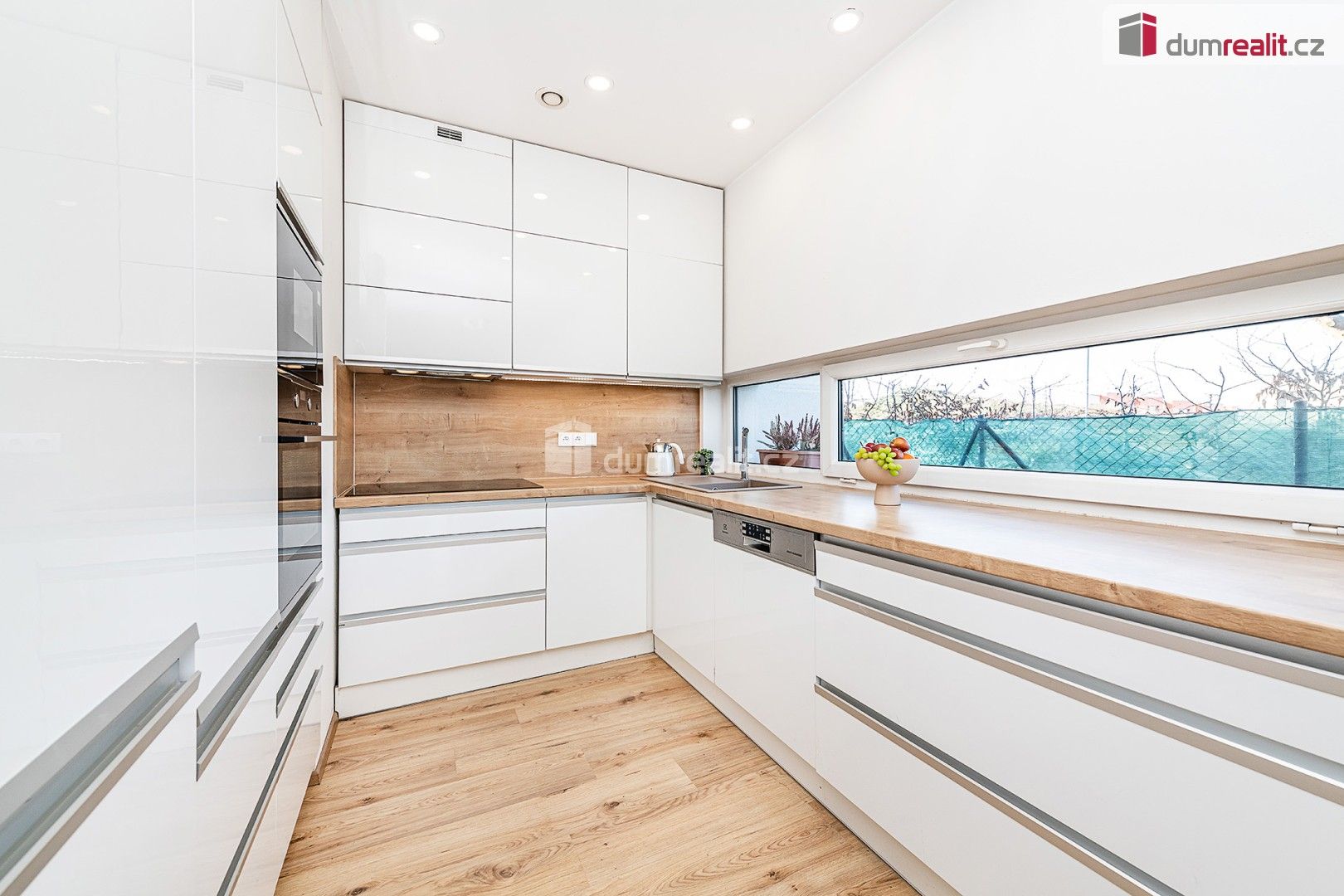 2+kk, Lederova, Roztoky, 67 m²