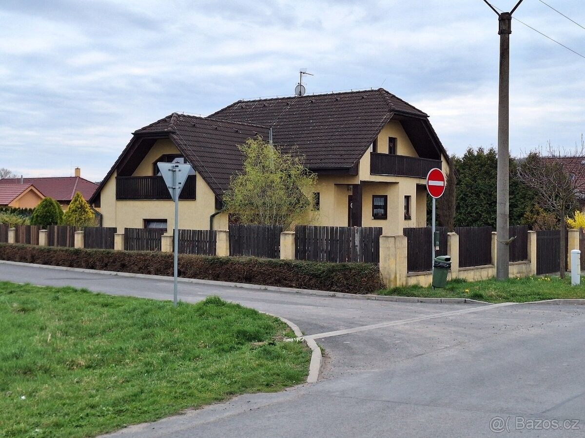 Prodej dům - Velký Borek, 277 31, 204 m²