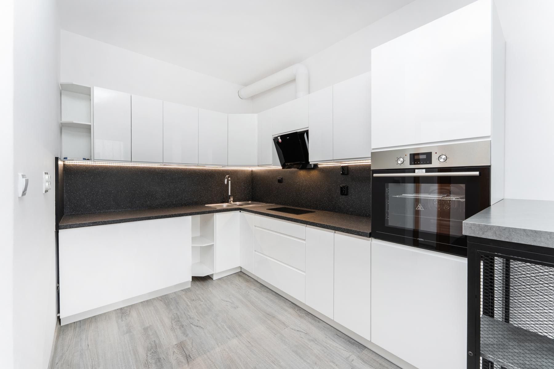 2+kk, Svatojánská, Hradec Králové, 32 m²