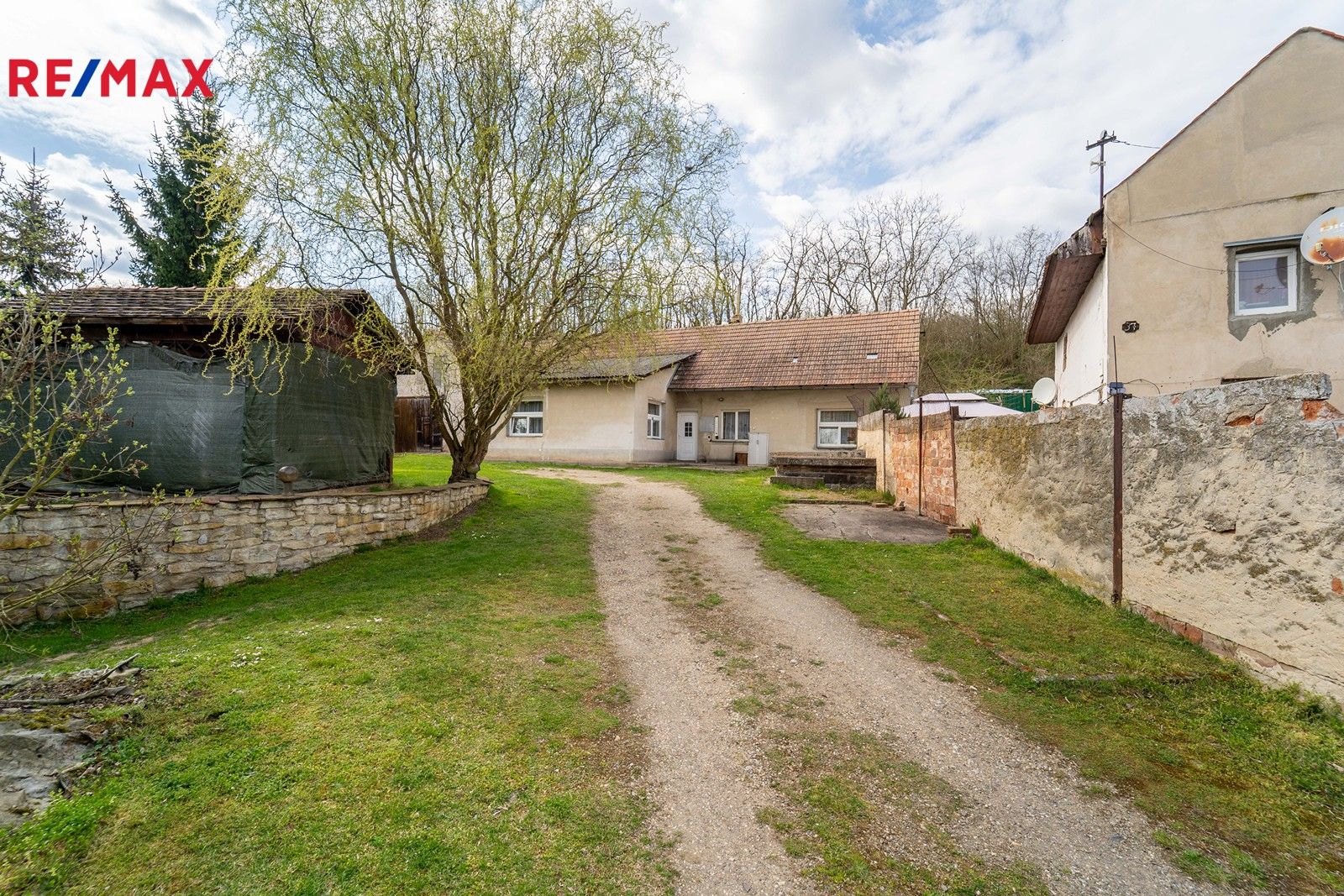 Ostatní, Býkev, 85 m²