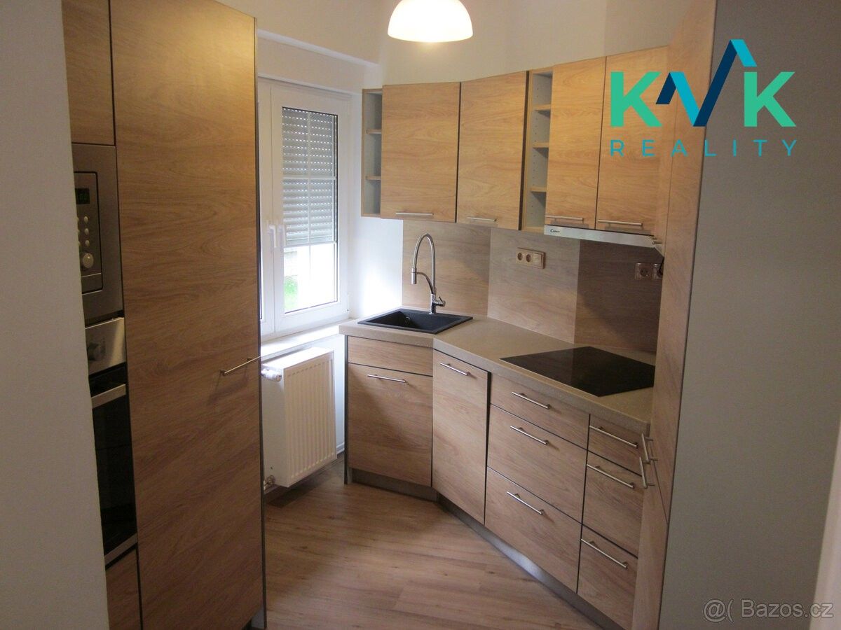 1+1, Karlovy Vary, 360 04, 46 m²