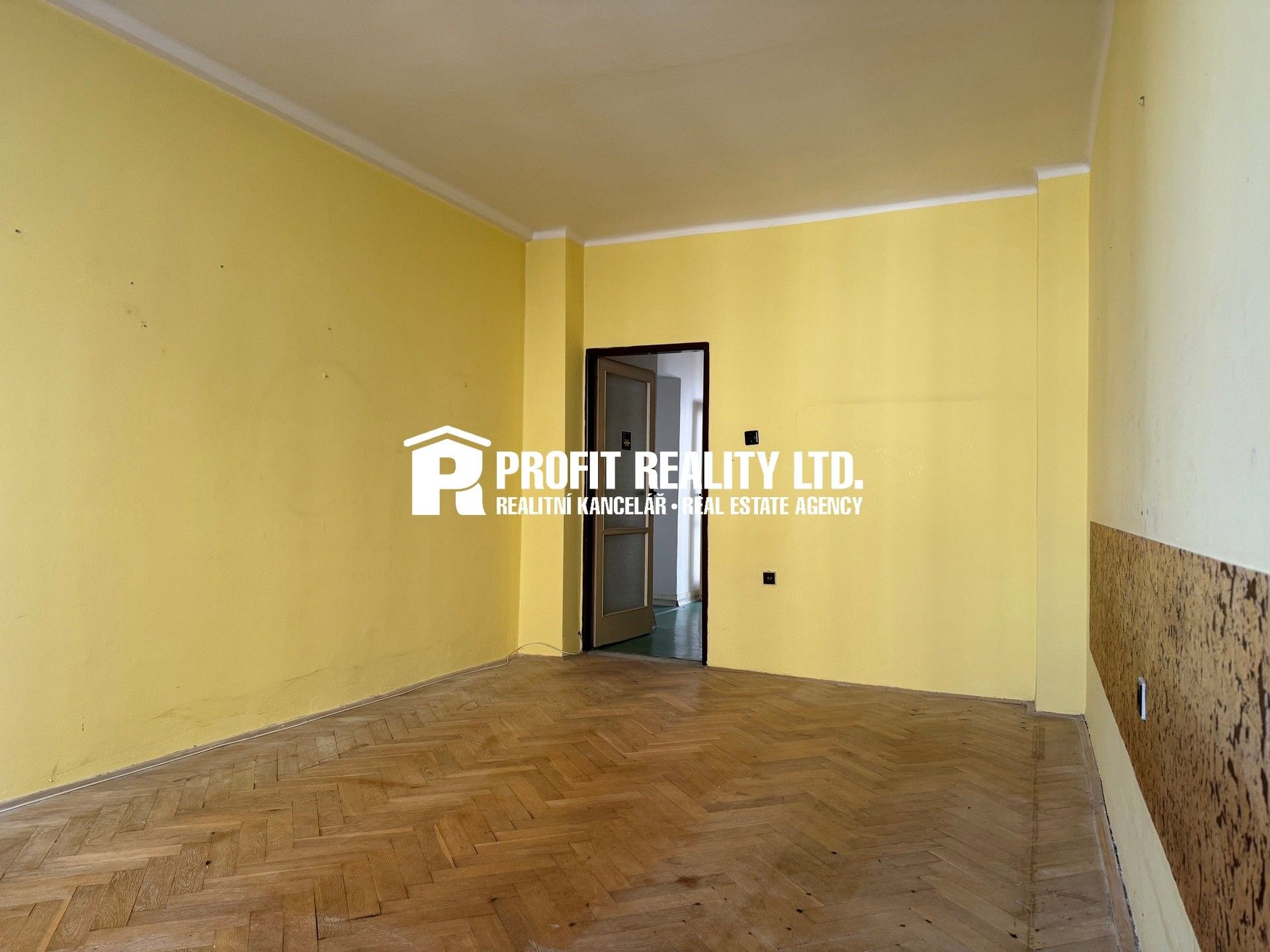 Prodej byt 2+1 - Pivovarnická, Praha, 61 m²