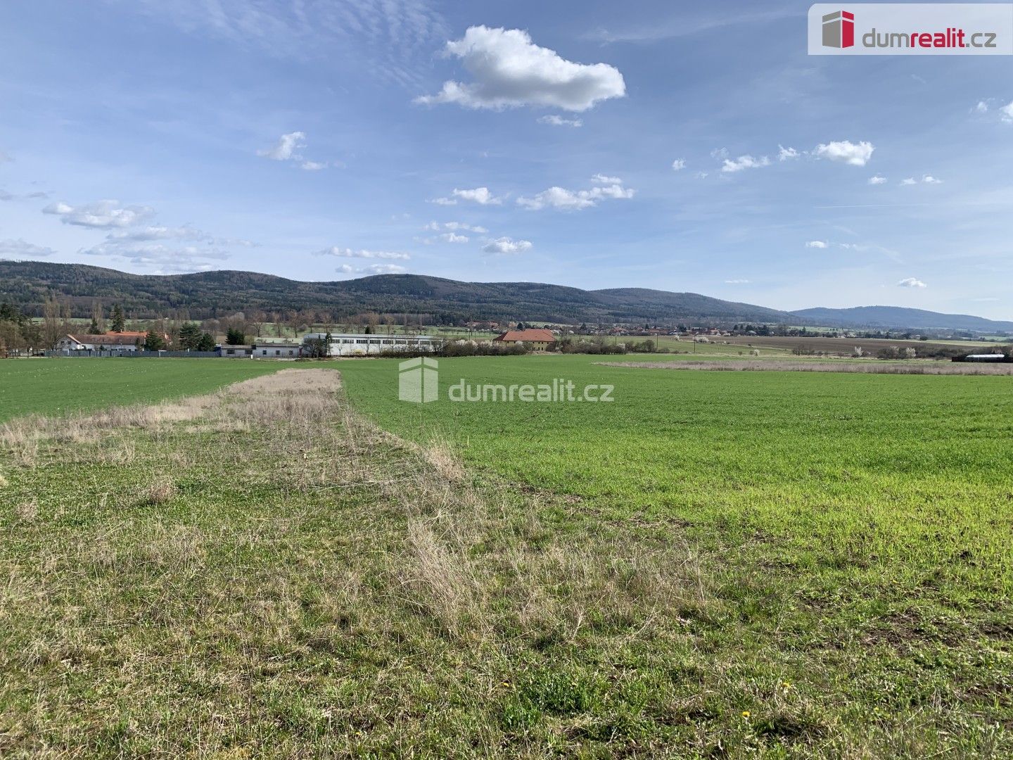 Prodej pozemek pro bydlení - Všeradice, 1 137 m²
