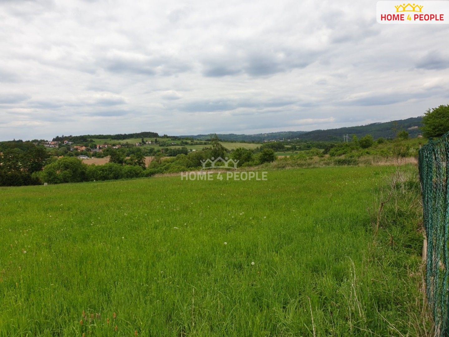 Prodej pozemek pro bydlení - Břežany, Lešany, 1 196 m²