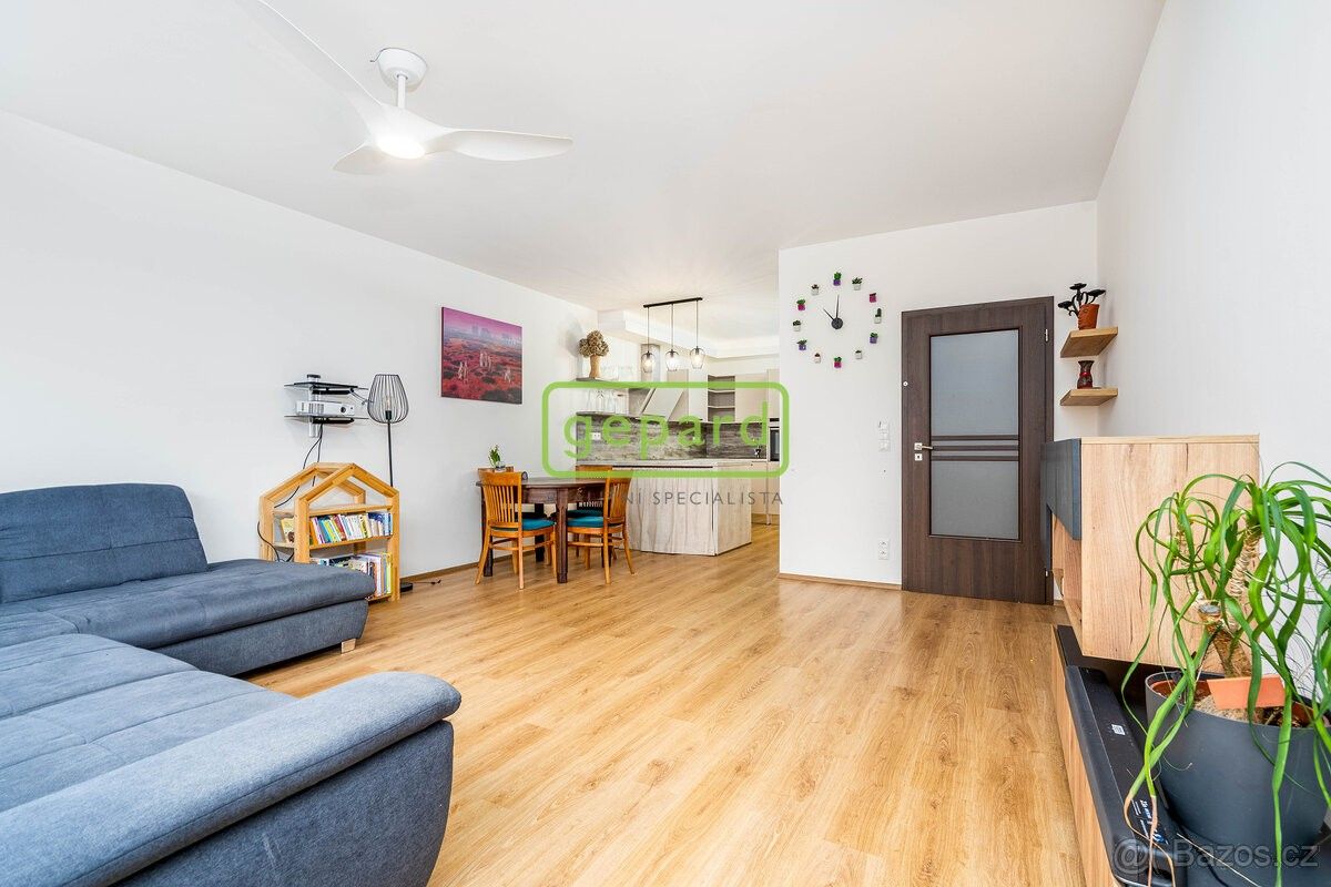 3+kk, Praha, 143 00, 9 m²