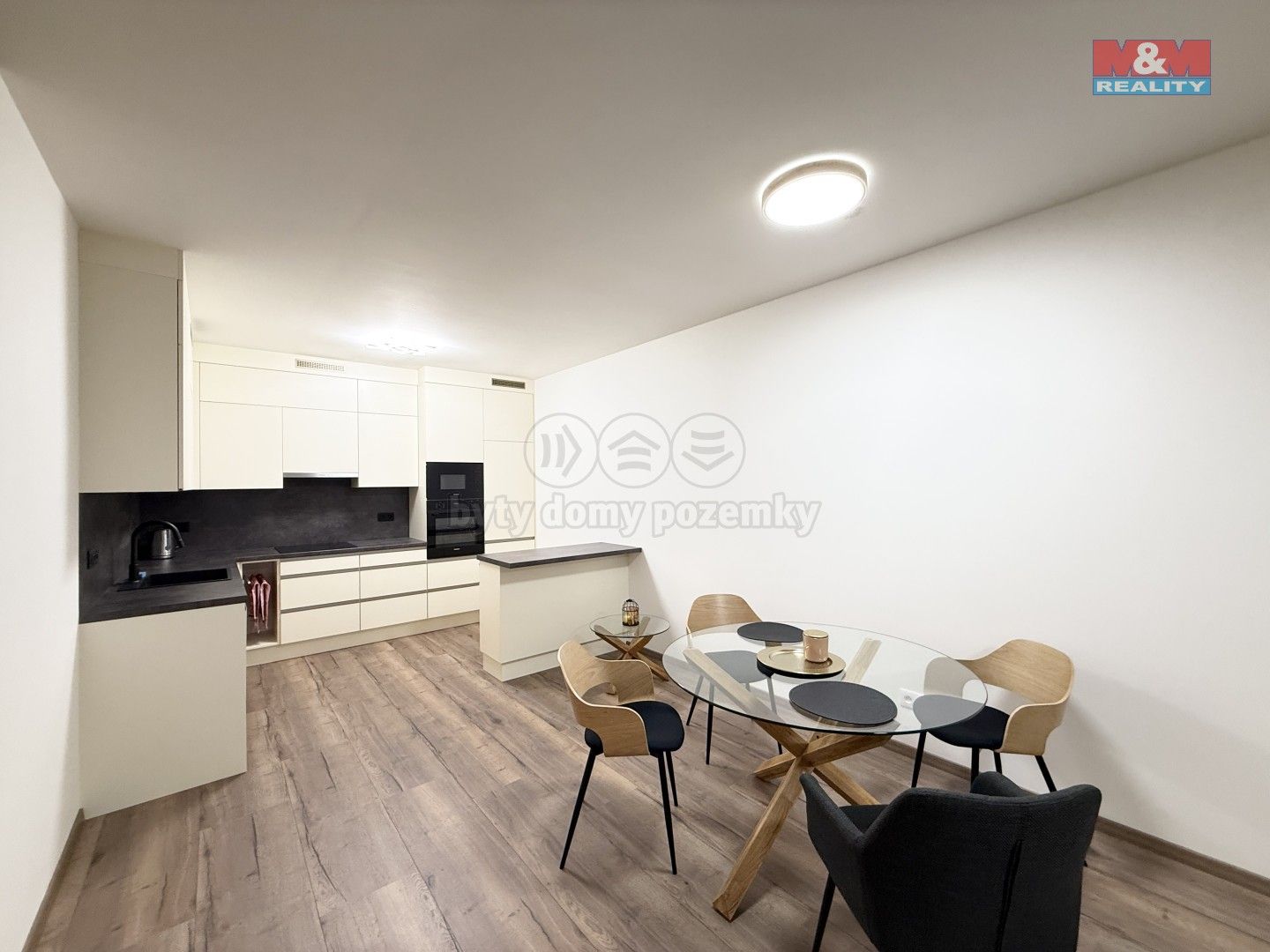 Pronájem byt 3+kk - Kolbenova, Praha, 98 m²