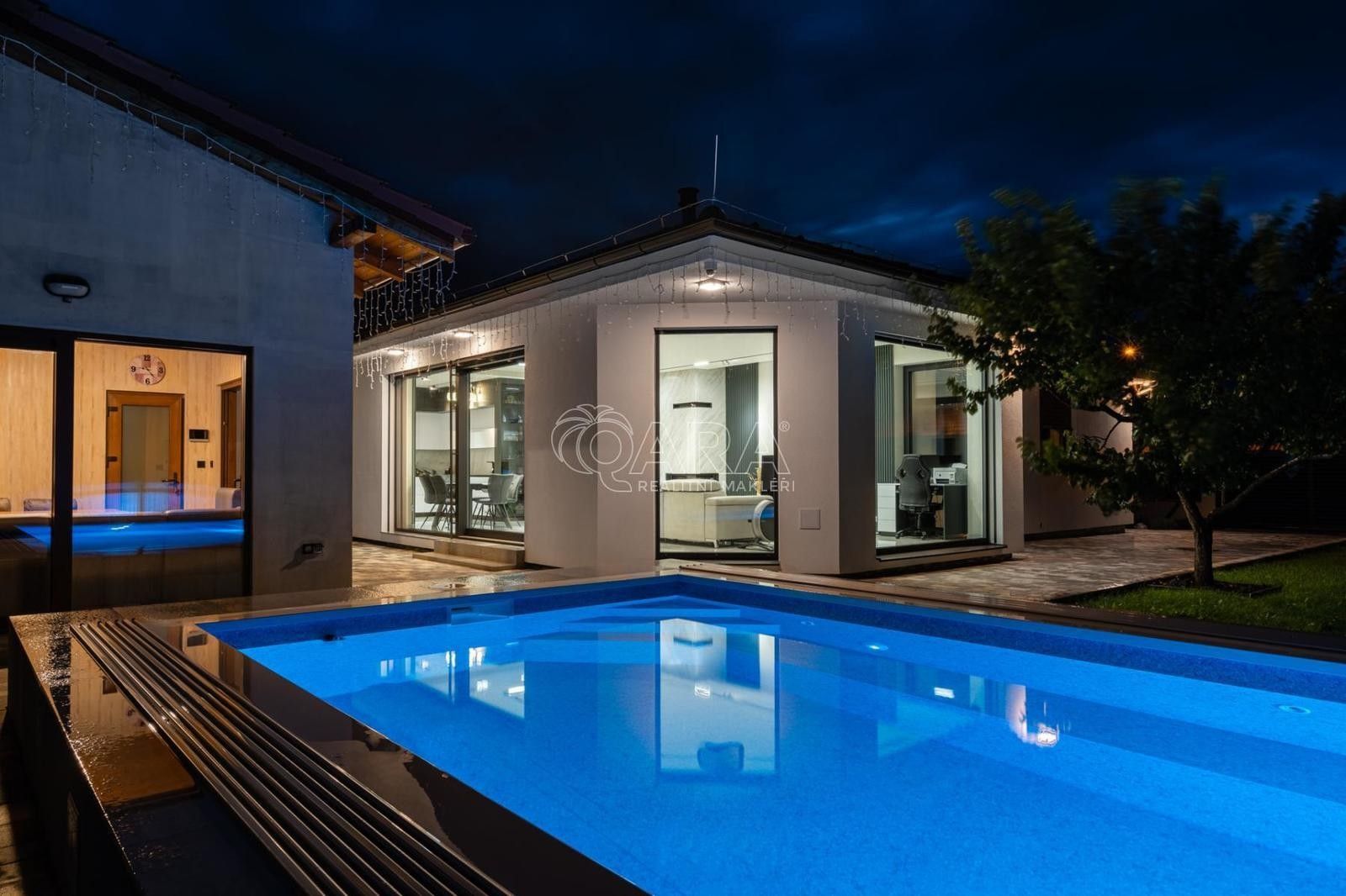 Prodej rodinný dům - Hlavní, Bašť, 151 m²