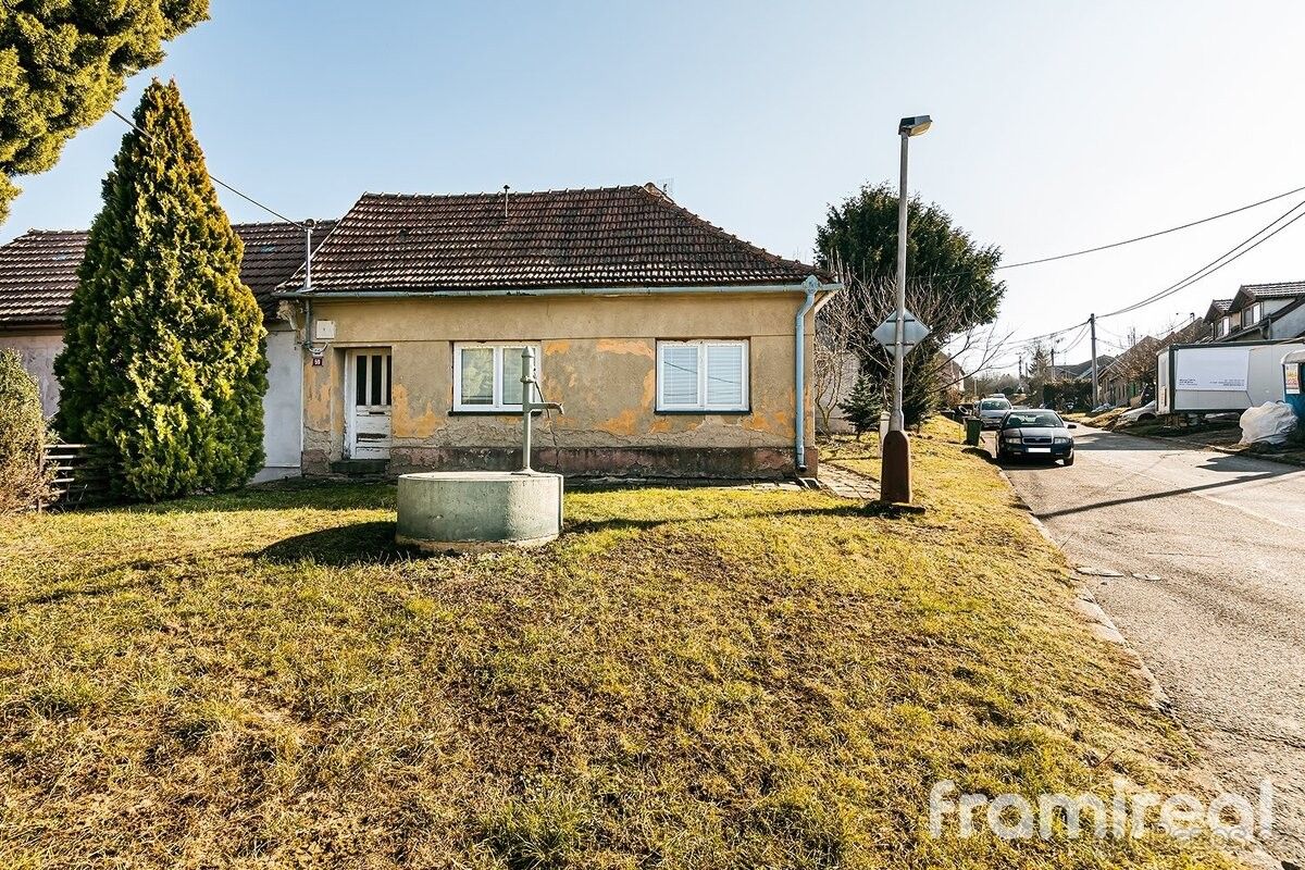 Prodej dům - Rousínov u Vyškova, 683 01, 104 m²