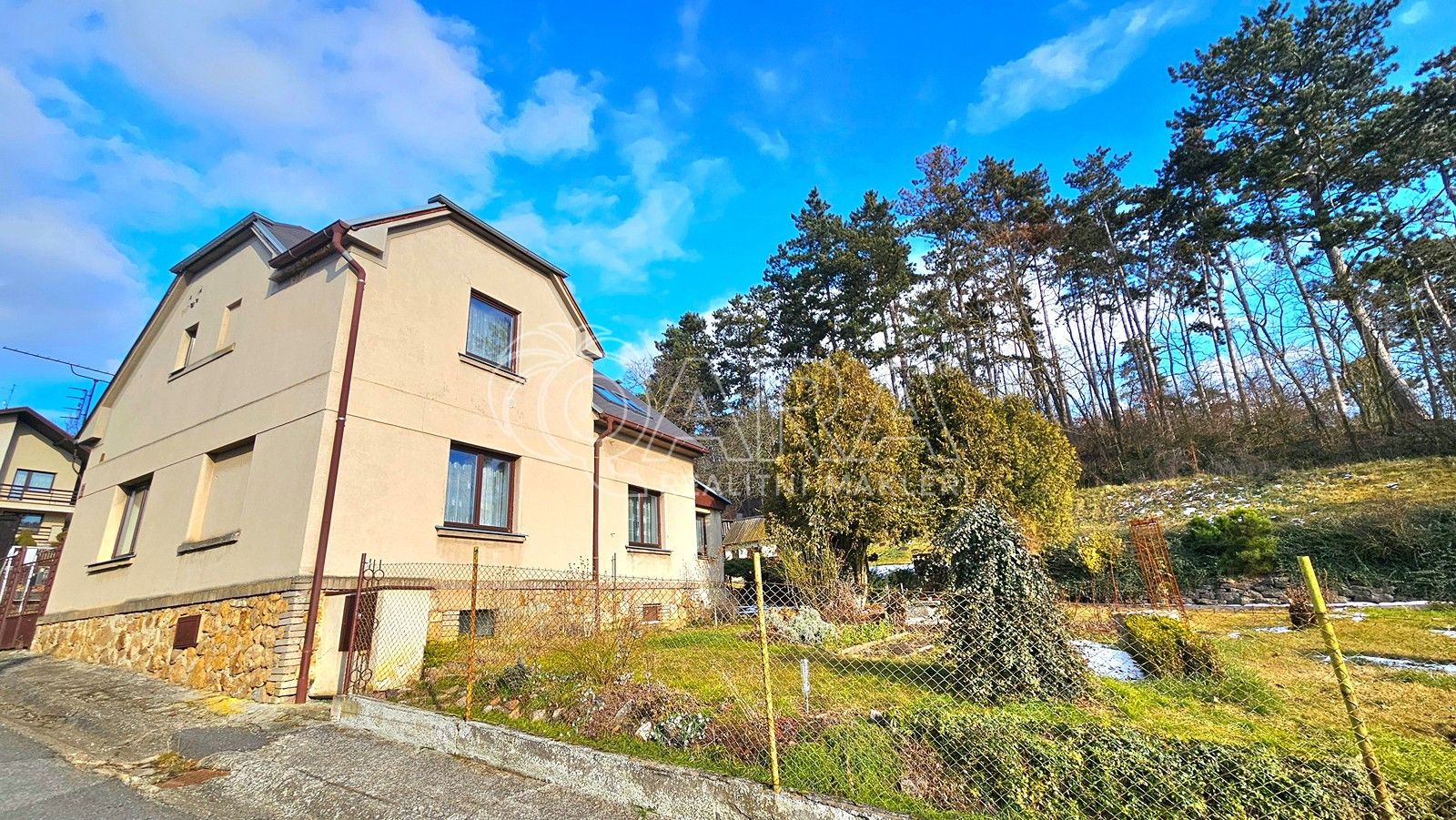 Rodinné domy, Na Smutné, Králův Dvůr, 138 m²