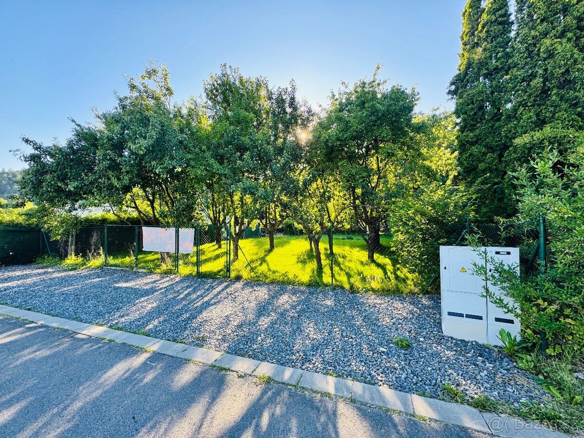 Zahrady, Rapotín, 788 14, 692 m²