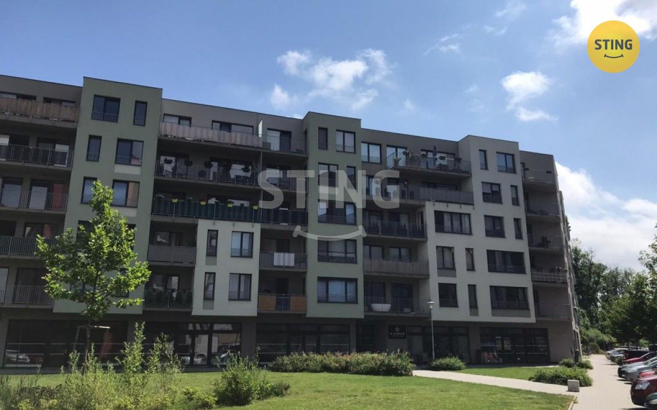 Pronájem byt 2+kk - Pod Vinicí, Pardubice, 61 m²